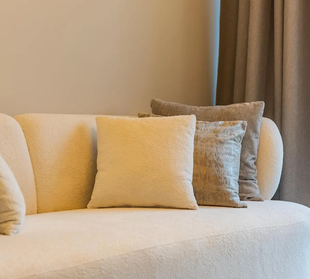 Cityscape Serenity 1Br - Damac Vera- Business Bay Dubai